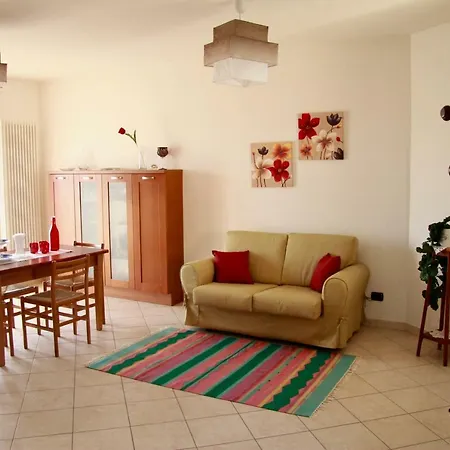 Casa Dei Fiori Дом отдыха Розето-дельи-Абруцци